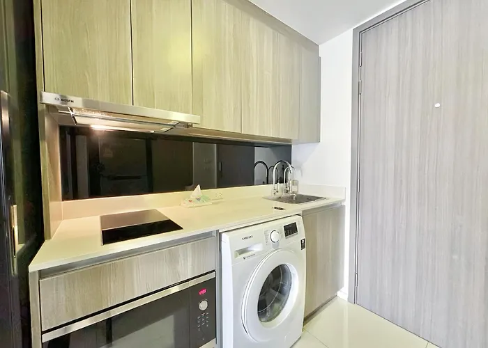 Circle Rein Sukhumvit 12 Appartement *